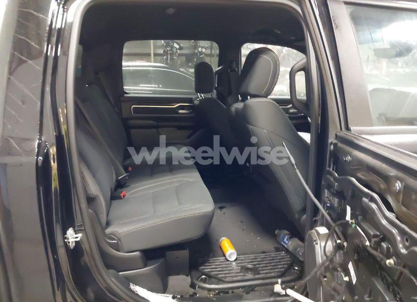 Photo 8 of 2021 Ram 1500 BIG HORN 4X4 5'7 BOX (VIN 1C6SRFFT9MN569996)