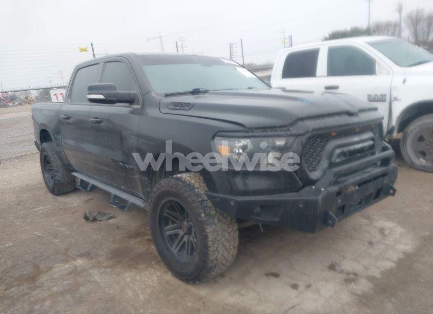 2019 Ram 1500 BIG HORN/LONE STAR 4X4 5'7 BOX (VIN 1C6SRFFTXKN529262) main photo