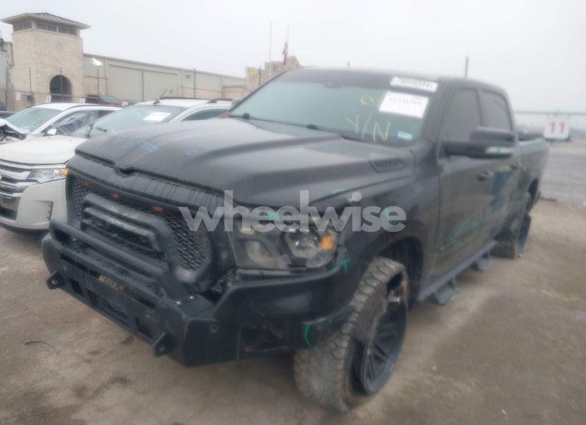 Photo 2 of 2019 Ram 1500 BIG HORN/LONE STAR 4X4 5'7 BOX (VIN 1C6SRFFTXKN529262)