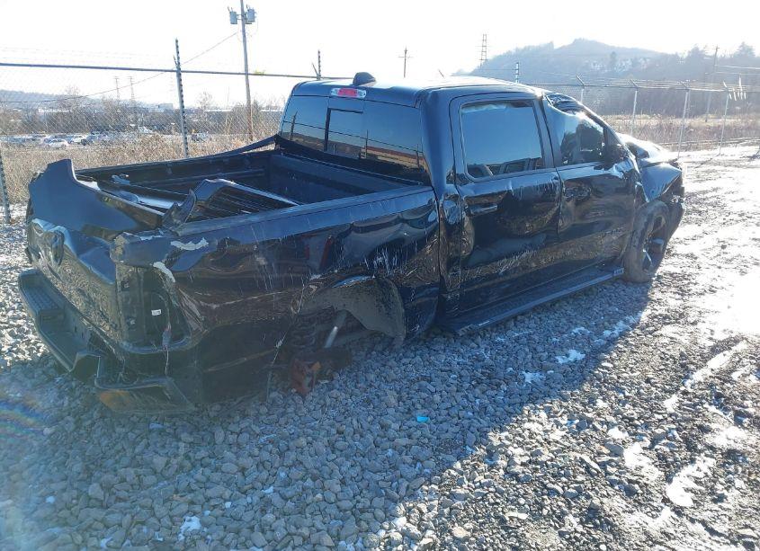 Photo 4 of 2019 Ram 1500 BIG HORN/LONE STAR 4X4 5'7 BOX (VIN 1C6SRFFTXKN583743)