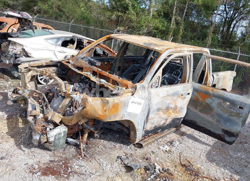 Photo 2 of 2019 Ram 1500 (VIN 1C6SRFFTXKN603523)