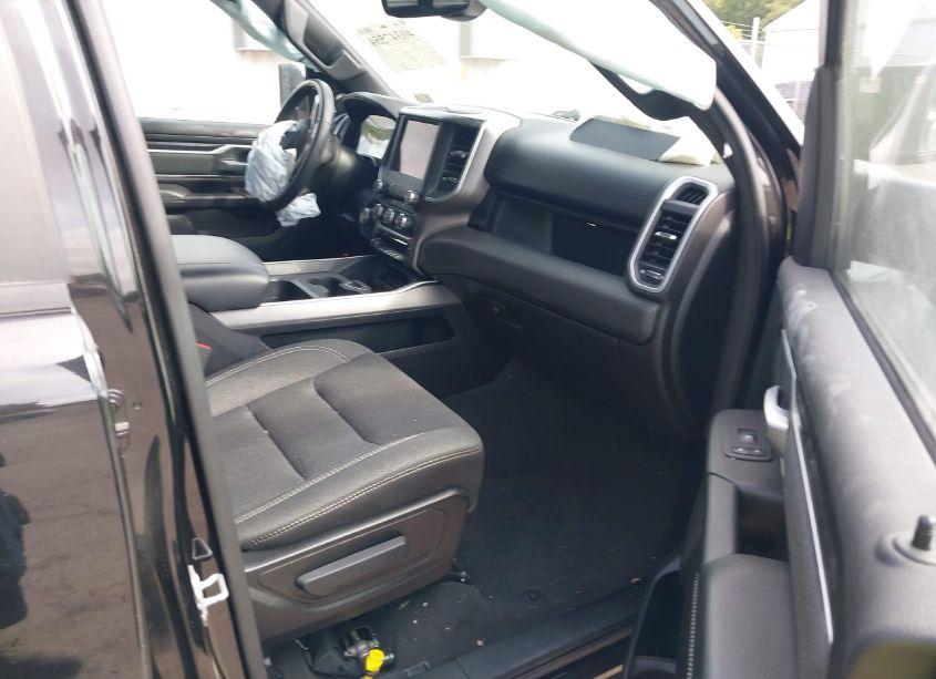 Photo 5 of 2020 Ram 1500 (VIN 1C6SRFFTXLN160260)