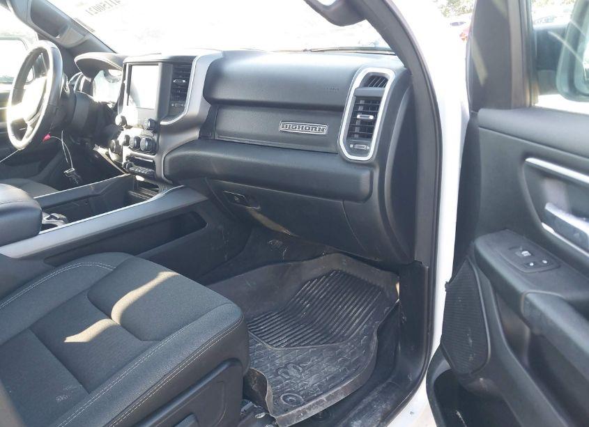 Photo 5 of 2022 Ram 1500 BIG HORN 4X4 5'7 BOX (VIN 1C6SRFFTXNN242251)