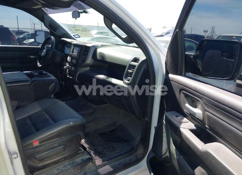 Photo 5 of 2022 Ram 1500 TRADESMAN 4X4 5'7 BOX (VIN 1C6SRFGT1NN283091)