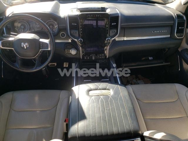 2022 RAM 1500 LIMITED (VIN 1C6SRFHM0NN271568) main photo