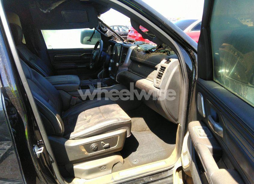 Photo 5 of 2020 Ram 1500 LIMITED (VIN 1C6SRFHM5LN272695)