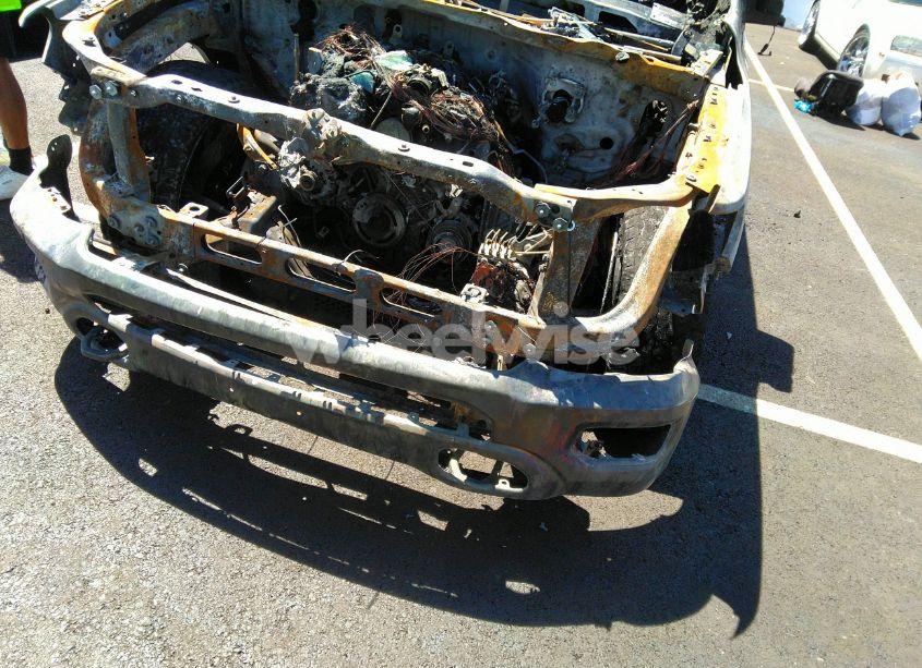 Photo 6 of 2020 Ram 1500 LIMITED (VIN 1C6SRFHM5LN272695)