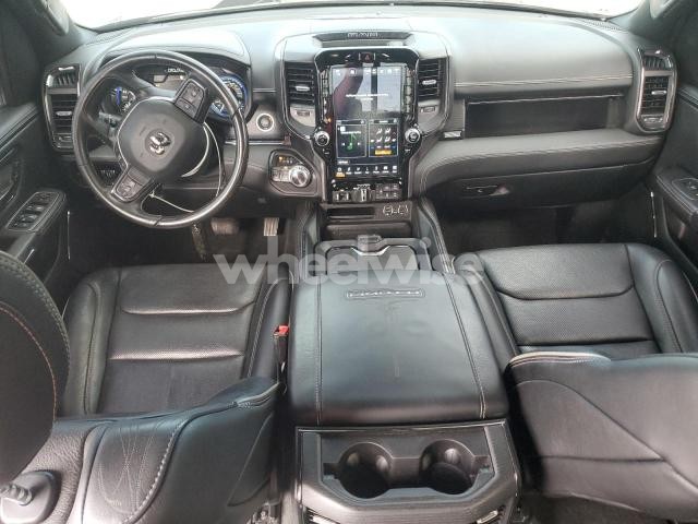 Photo 4 of 2022 RAM 1500 LIMITED (VIN 1C6SRFHT0NN131950)