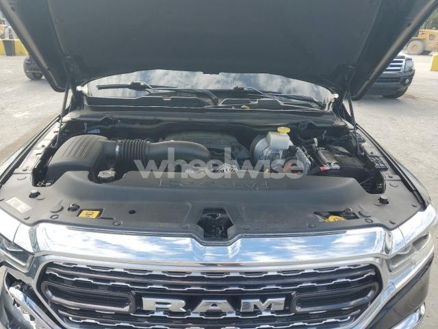 Photo 5 of 2022 RAM 1500 LIMITED (VIN 1C6SRFHT0NN131950)