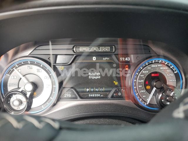 Photo 9 of 2022 RAM 1500 LIMITED (VIN 1C6SRFHT0NN131950)