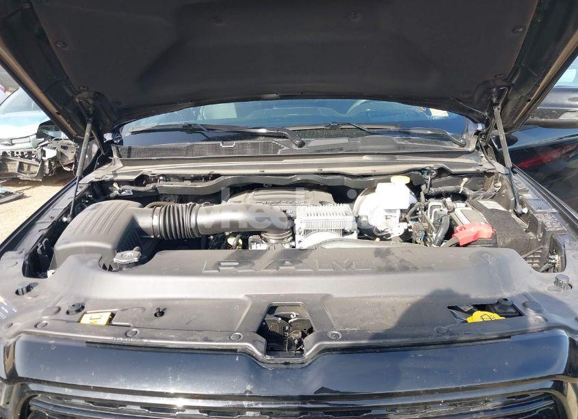 Photo 10 of 2024 Ram 1500 LIMITED 4X4 5'7 BOX (VIN 1C6SRFHT1RN193945)