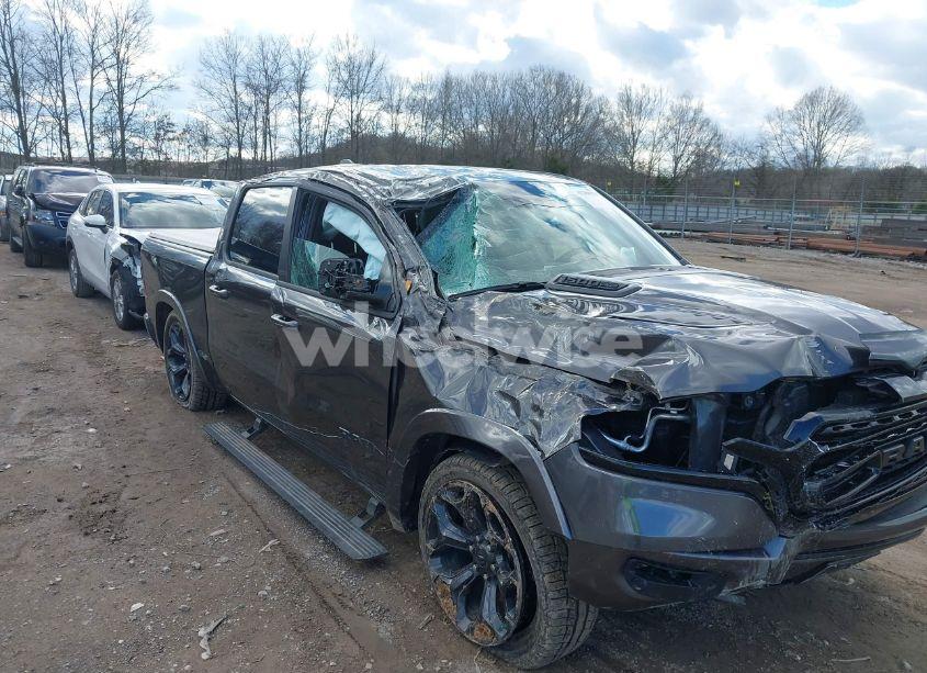 Photo 6 of 2022 Ram 1500 LIMITED (VIN 1C6SRFHT2NN456275)
