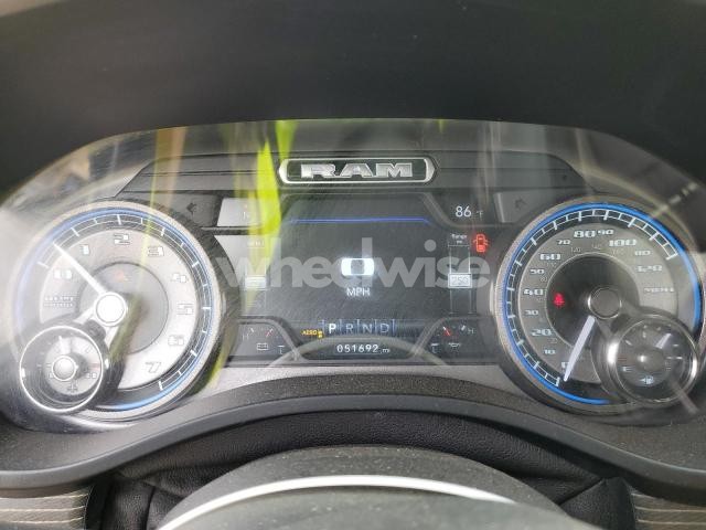 Photo 5 of 2020 RAM 1500 LIMITED (VIN 1C6SRFHT3LN400729)