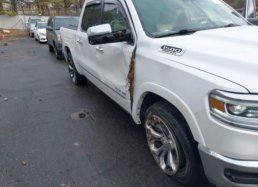 Photo 6 of 2022 Ram 1500 LIMITED 4X4 5'7 BOX (VIN 1C6SRFHT5NN194266)