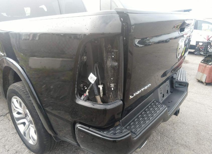 Photo 17 of 2023 Ram 1500 LIMITED 4X4 5'7 BOX (VIN 1C6SRFHT6PN540974)