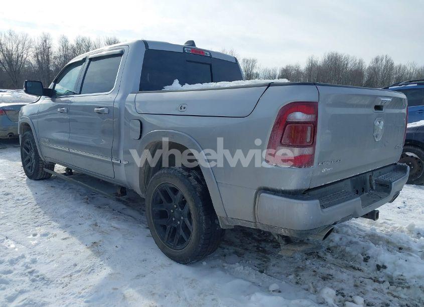 Photo 3 of 2019 Ram 1500 LIMITED (VIN 1C6SRFHT7KN729724)