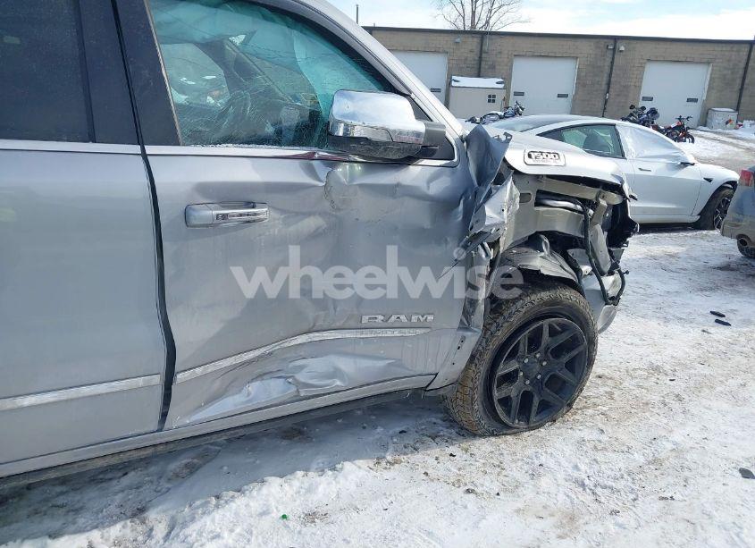 Photo 6 of 2019 Ram 1500 LIMITED (VIN 1C6SRFHT7KN729724)