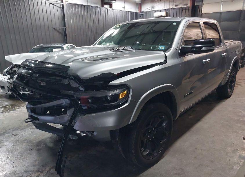 Photo 2 of 2022 Ram 1500 LIMITED 4X4 5'7 BOX (VIN 1C6SRFHT8NN177588)