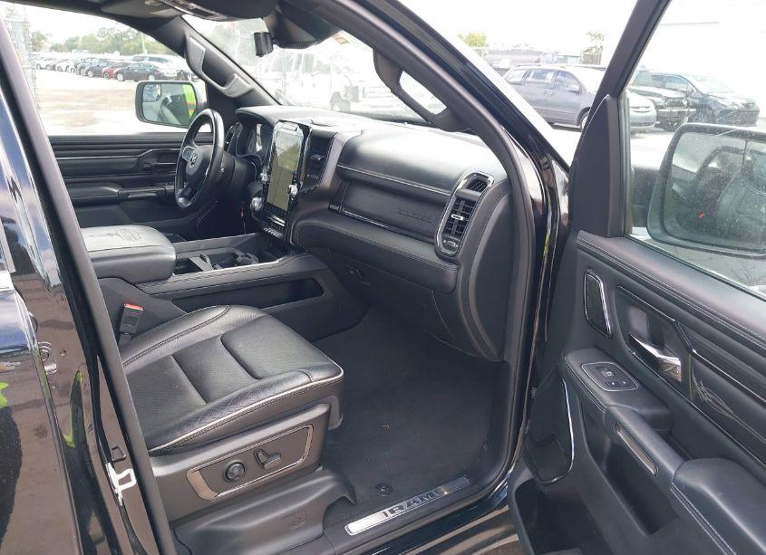 Photo 5 of 2023 Ram 1500 LIMITED 4X4 5'7 BOX (VIN 1C6SRFHT8PN540104)