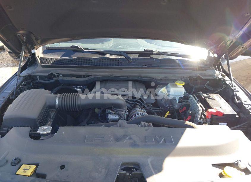 Photo 10 of 2019 Ram 1500 LIMITED 4X4 5'7 BOX (VIN 1C6SRFHTXKN743603)