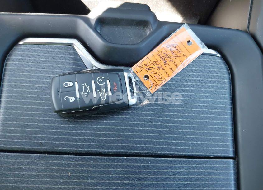 Photo 11 of 2019 Ram 1500 LIMITED 4X4 5'7 BOX (VIN 1C6SRFHTXKN743603)