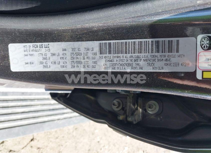 Photo 9 of 2019 Ram 1500 LIMITED 4X4 5'7 BOX (VIN 1C6SRFHTXKN743603)