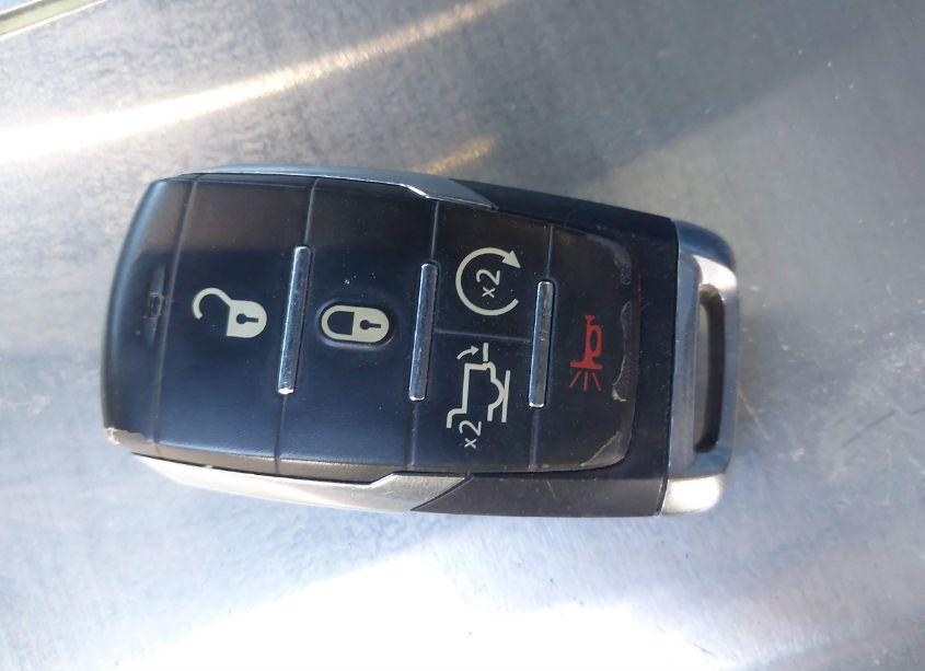 Photo 11 of 2020 Ram 1500 LARAMIE 4X4 5'7 BOX (VIN 1C6SRFJMXLN244871)