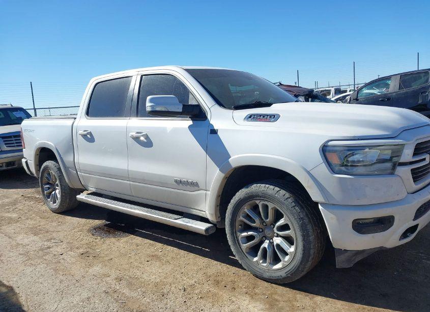 Photo 13 of 2020 Ram 1500 LARAMIE 4X4 5'7 BOX (VIN 1C6SRFJMXLN244871)