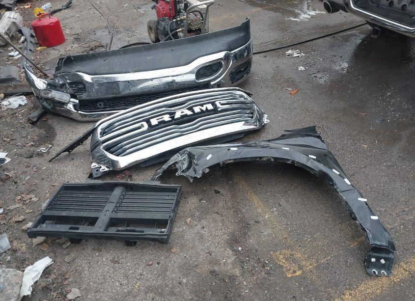 Photo 12 of 2021 Ram 1500 LARAMIE 4X4 5'7 BOX (VIN 1C6SRFJMXMN830939)