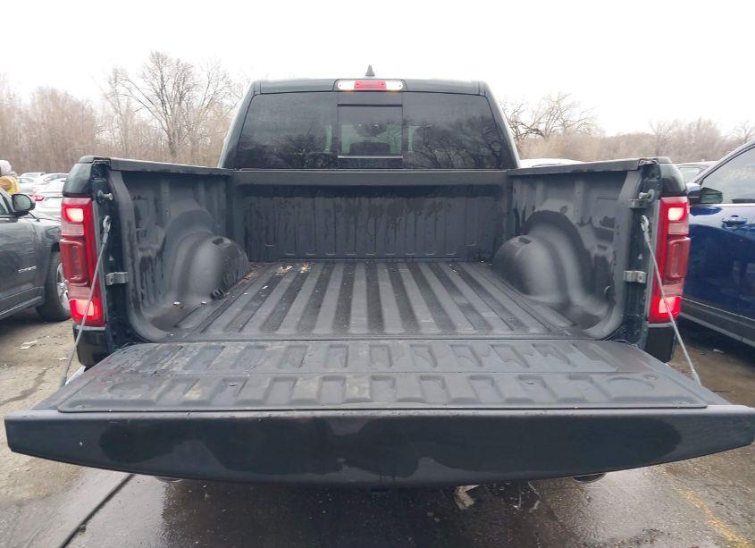 Photo 18 of 2021 Ram 1500 LARAMIE 4X4 5'7 BOX (VIN 1C6SRFJMXMN830939)