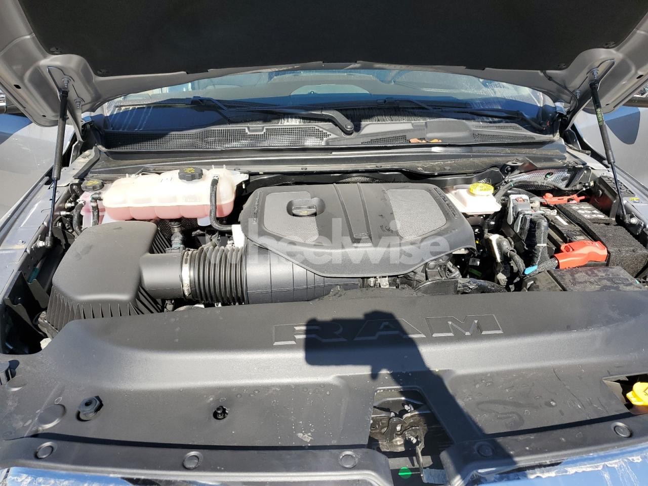 Photo 11 of 2025 RAM 1500 LARAMIE (VIN 1C6SRFJP1SN553296)