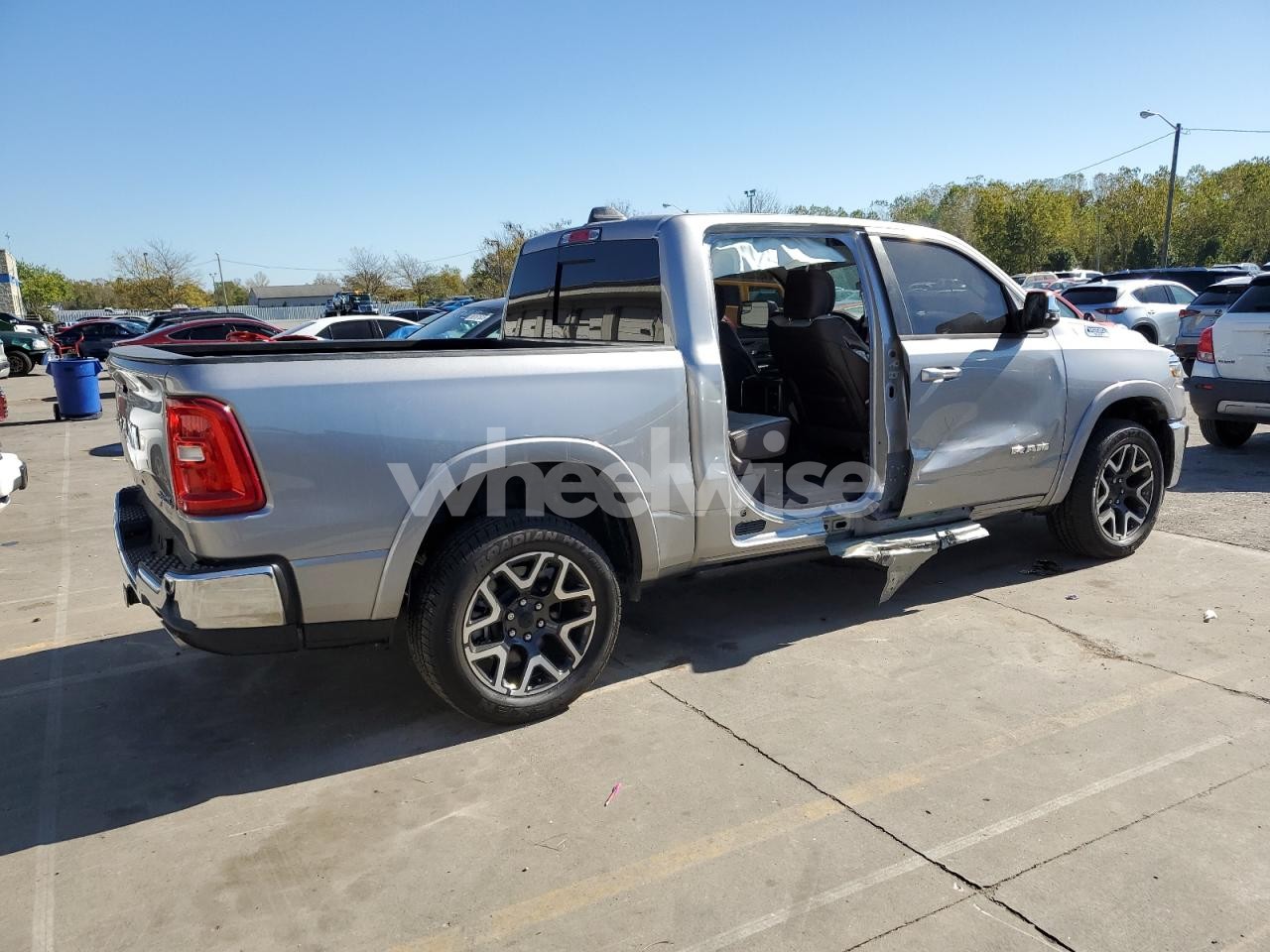 Photo 3 of 2025 RAM 1500 LARAMIE (VIN 1C6SRFJP1SN553296)