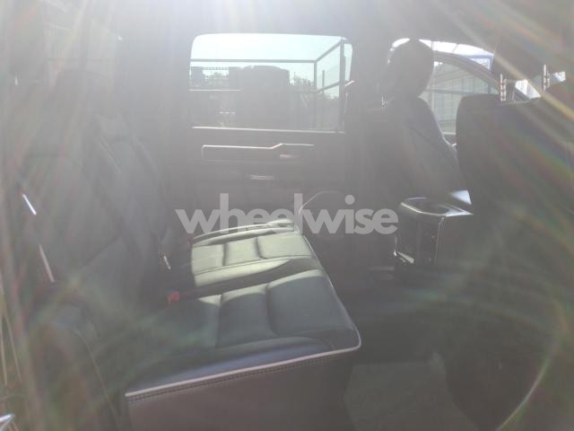 Photo 4 of 2025 RAM 1500 LARAMIE (VIN 1C6SRFJP1SN590350)