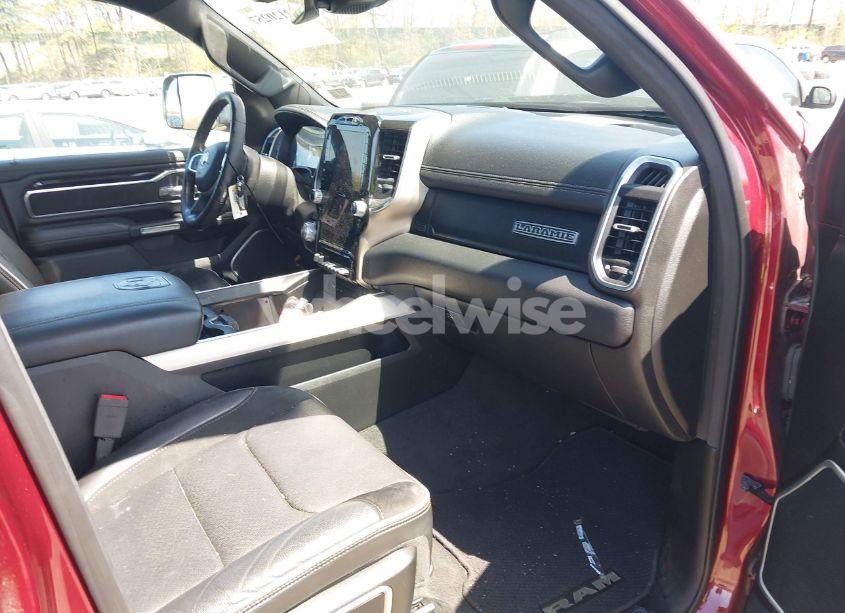 Photo 5 of 2019 Ram 1500 LARAMIE 4X4 5'7 BOX (VIN 1C6SRFJT0KN612643)