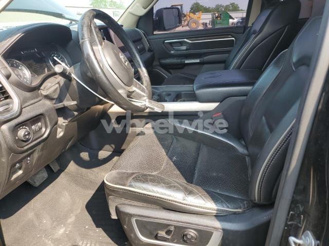 2019 RAM 1500 LARAMIE (VIN 1C6SRFJT0KN696253) main photo