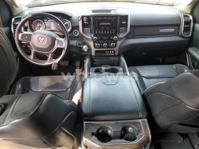 Photo 11 of 2019 RAM 1500 LARAMIE (VIN 1C6SRFJT0KN696253)