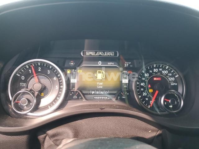 Photo 4 of 2019 RAM 1500 LARAMIE (VIN 1C6SRFJT0KN696253)