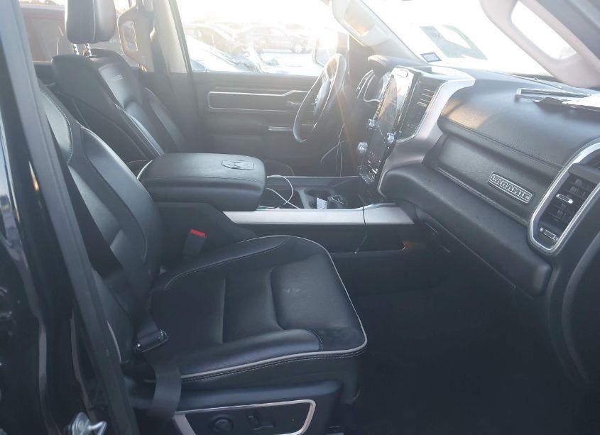 Photo 5 of 2019 Ram 1500 LARAMIE 4X4 5'7 BOX (VIN 1C6SRFJT0KN736699)