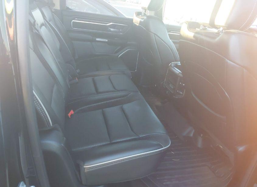 Photo 8 of 2019 Ram 1500 LARAMIE 4X4 5'7 BOX (VIN 1C6SRFJT0KN736699)