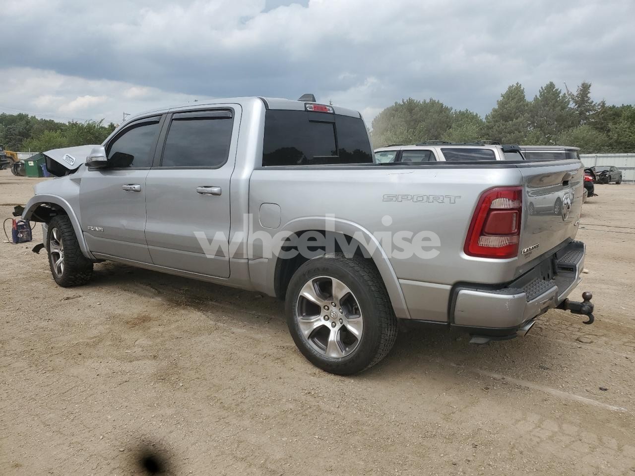 Photo 2 of 2020 RAM 1500 LARAMIE (VIN 1C6SRFJT0LN179732)