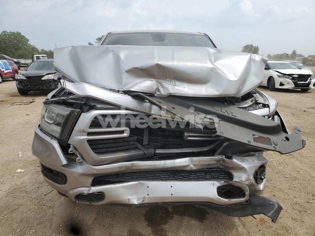 Photo 5 of 2020 RAM 1500 LARAMIE (VIN 1C6SRFJT0LN179732)