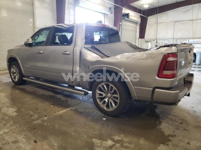 Photo 11 of 2020 RAM 1500 LARAMIE (VIN 1C6SRFJT0LN196613)