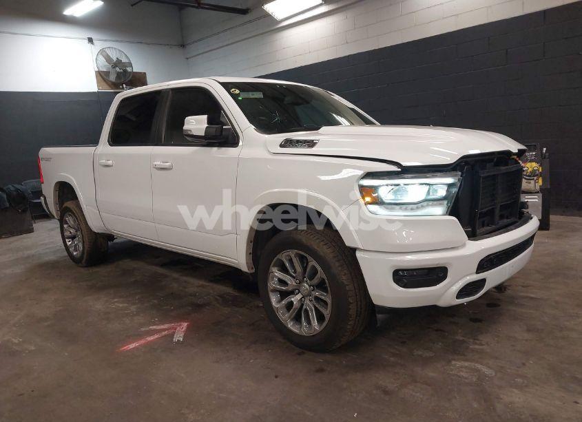 2020 Ram 1500 LARAMIE 4X4 5'7 BOX (VIN 1C6SRFJT0LN266594) main photo