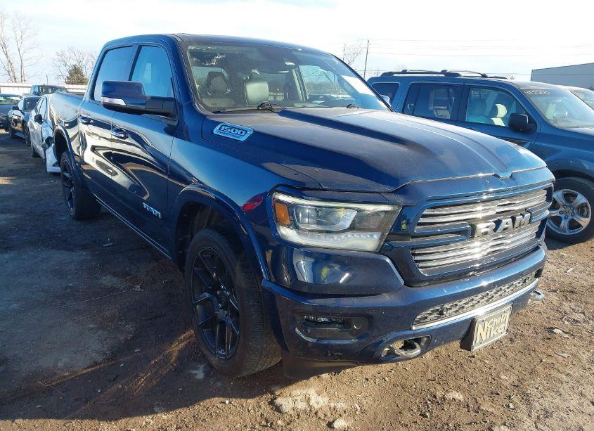 2022 Ram 1500 LARAMIE 4X4 5'7 BOX (VIN 1C6SRFJT0NN237809) main photo