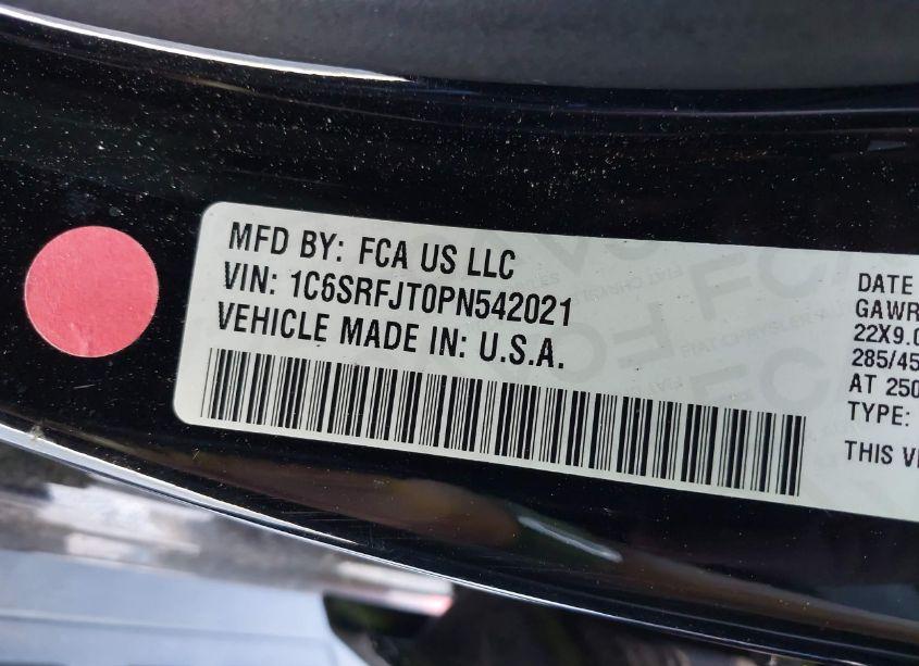 Photo 9 of 2023 Ram 1500 LARAMIE 4X4 5'7 BOX (VIN 1C6SRFJT0PN542021)