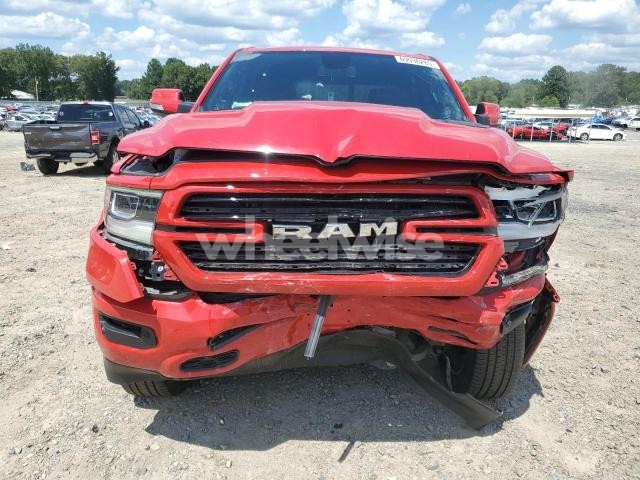 Photo 10 of 2019 RAM 1500 LARAMIE (VIN 1C6SRFJT1KN909906)