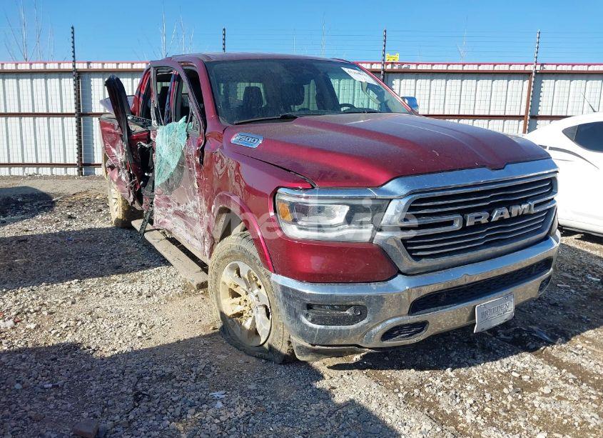 2021 Ram 1500 LARAMIE 4X4 5'7 BOX (VIN 1C6SRFJT1MN798907) main photo