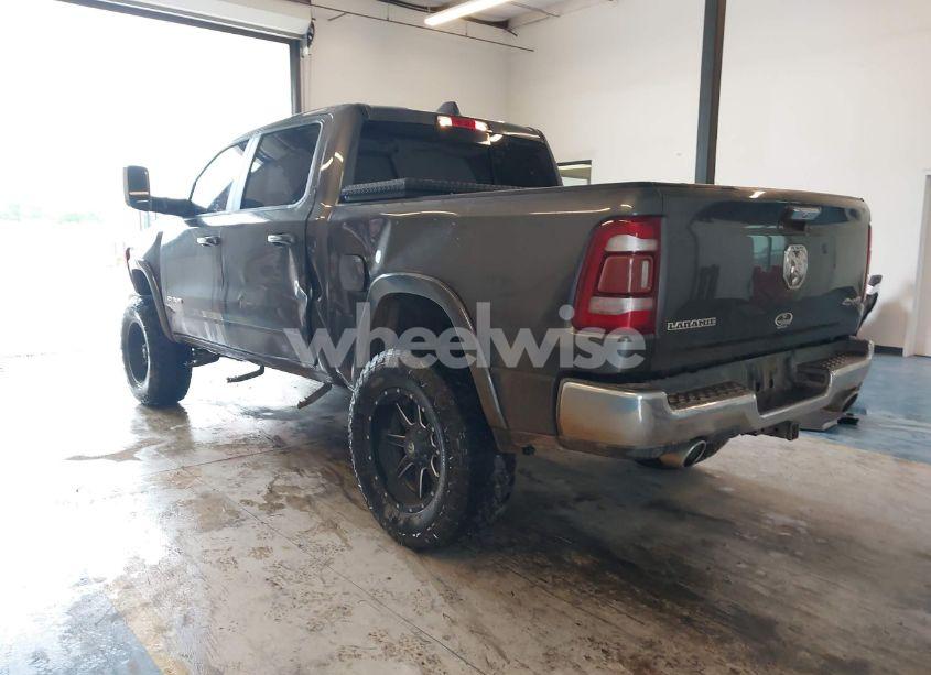 Photo 3 of 2019 Ram 1500 LARAMIE 4X4 5'7 BOX (VIN 1C6SRFJT2KN516917)