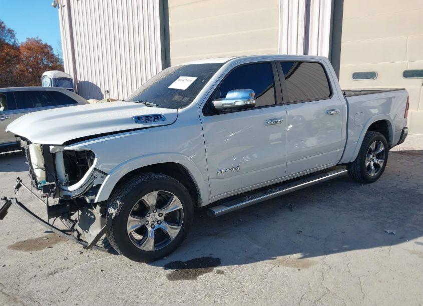 Photo 2 of 2019 Ram 1500 LARAMIE 4X4 5'7 BOX (VIN 1C6SRFJT2KN624518)