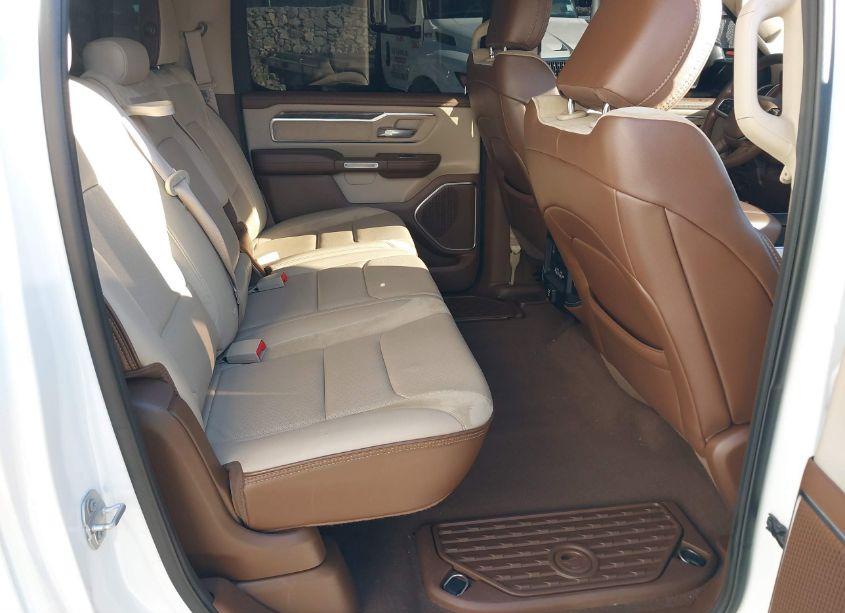 Photo 8 of 2019 Ram 1500 LARAMIE 4X4 5'7 BOX (VIN 1C6SRFJT2KN624518)